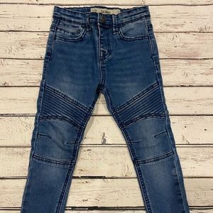 Toddler Boys Size 3/4 Skinny Jeans